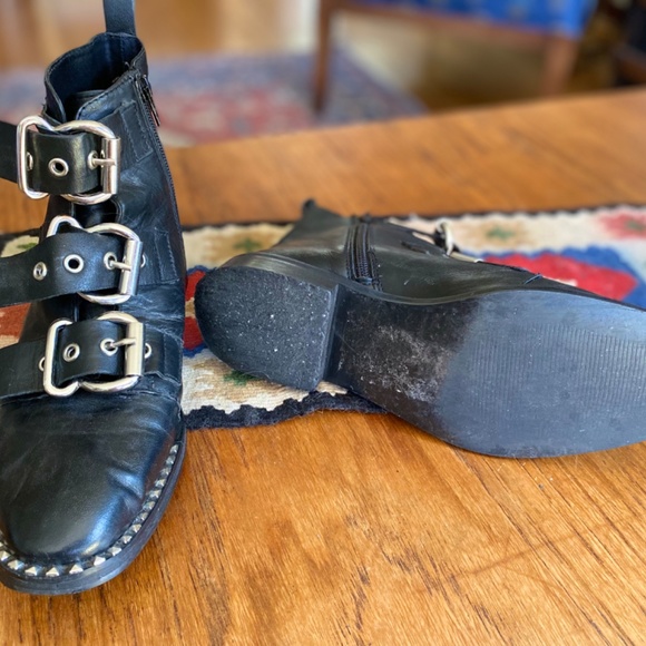 Topshop leather buckled boots - Picture 2 of 5